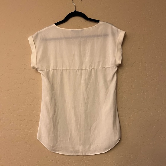 Express Cream Top - Picture 6 of 9